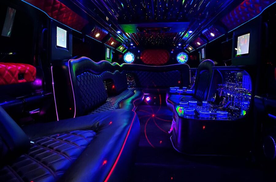 Long Hummer or Cadillac Limousine Party Ride - Choosing between the Hummer and Cadillac