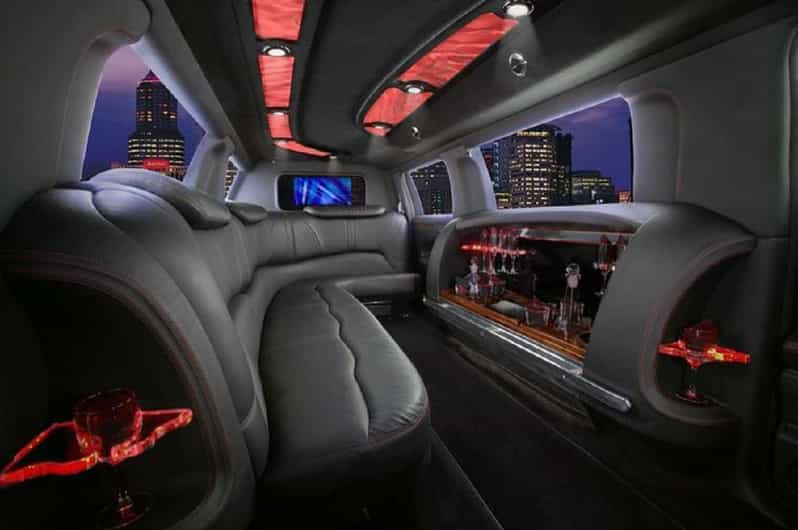 Los Angeles: Private Limousine Tour, 4, 5, or 6 hrs. - Hollywood sign views and Griffith Observatory