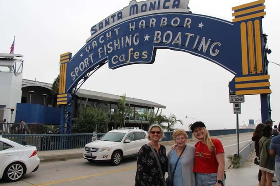 Los Angeles: Private Sightseeing Tour in a Limousine - 5hrs - Hollywood Boulevard, the Chinese Theatre, and the Dolby Theatre