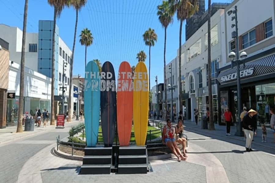 Los Angeles: Private Sightseeing Tour in a Limousine - 5hrs - Starting from your hotel in Los Angeles or Orange County