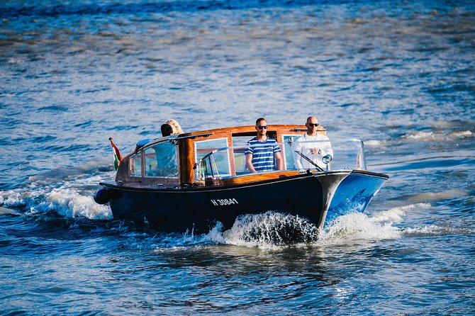 Luxurious, private day cruise with a waterlimousine to Szentendre - Choosing between the shorter cruise and Szentendre