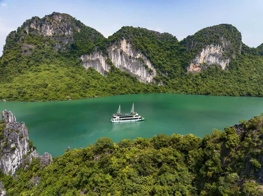 Luxury 6-Star Azura Cruise Halong Bay, Free Hanoi Limousine - Who will enjoy Azura most