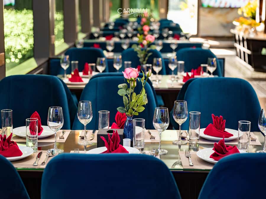 Luxury 6-Star Azura Cruise Halong Bay, Free Hanoi Limousine - What $414 buys you on this overnight cruise
