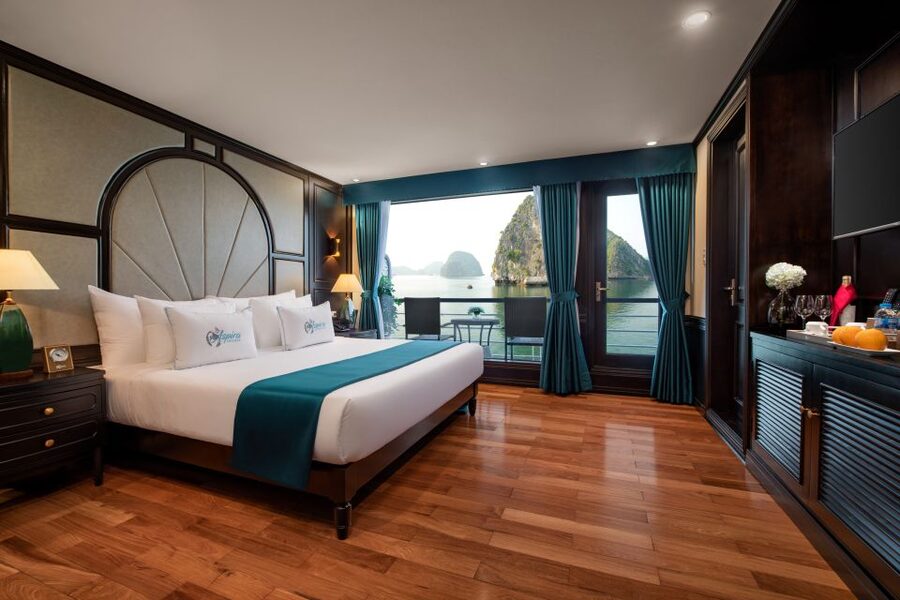 Luxury 6-Star Azura Cruise Halong Bay, Free Hanoi Limousine - Brunch, check-out, and the ride back to Hanoi