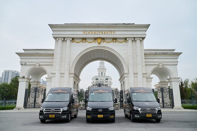Luxury Bus Limousine Hanoi to Sapa and Sapa to Hanoi - What the limousine feels like inside