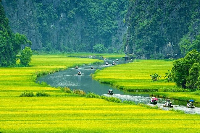 Luxury Hoa Lu - Tam Coc - Mua Cave 1 Day Tour - By Limousine & Small Group - A short cycling ride around Tam Coc