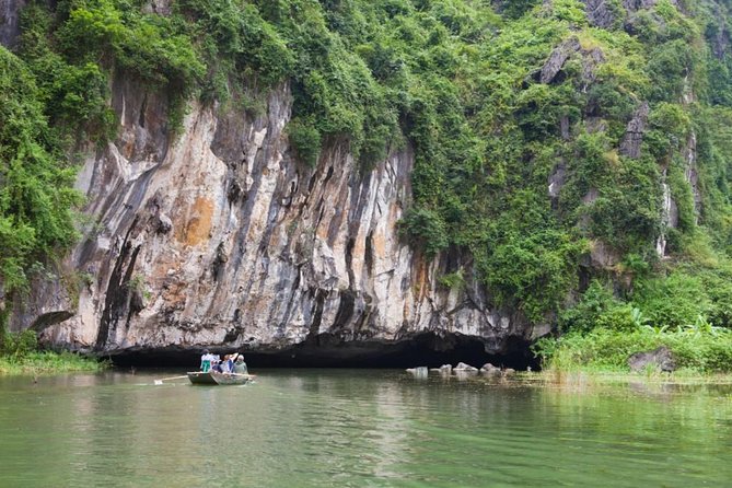 Luxury Hoa Lu Tam Coc Mua Cave 1 Day With Limousine Bus And Lunch - The Return to Hanoi and the Real Value of $52