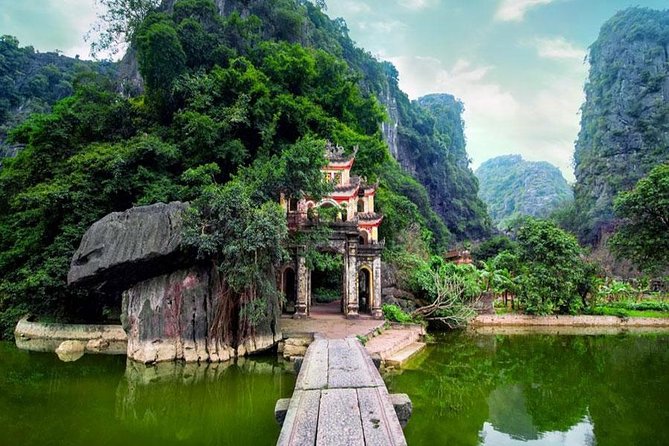 Luxury Hoa Lu - Trang An - Mua Cave 1 Day Tour - By Limousine & Small Group - A 45-Minute Bike Ride Through Village Areas