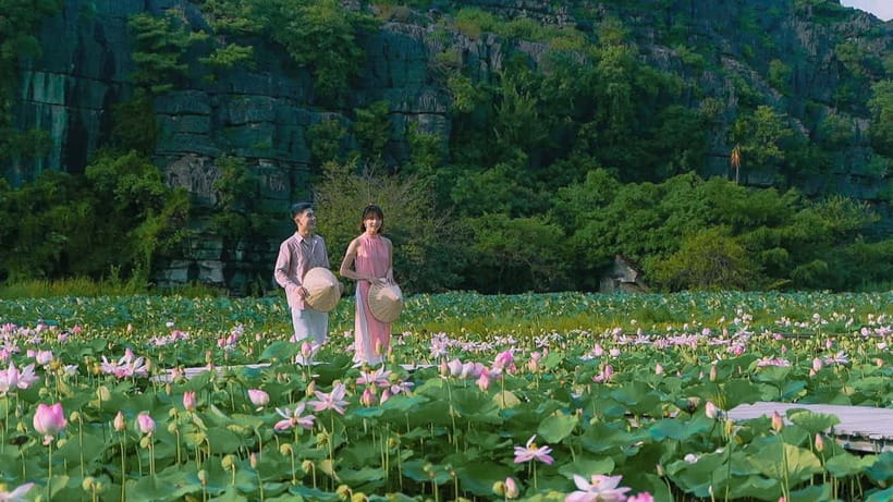 Luxury Limousine Tour: Hoa Lu, Trang An/Tam Coc & Mua Cave - Key points to know before booking