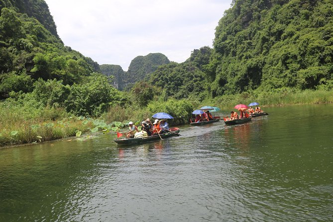 Luxury Limousine Trang An-Mua Cave - Bich Dong max 6-8 pax/ group - An early start from Hanoi, with the hard work ahead