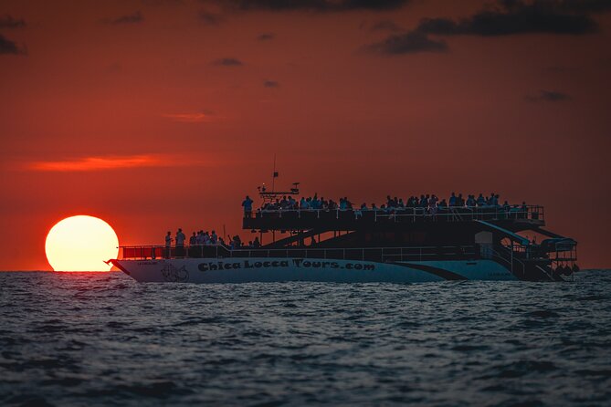 Luxury Mega Yacht 100' Limousine of the Sea 2: Puerto Vallarta - Choosing your route around Banderas Bay