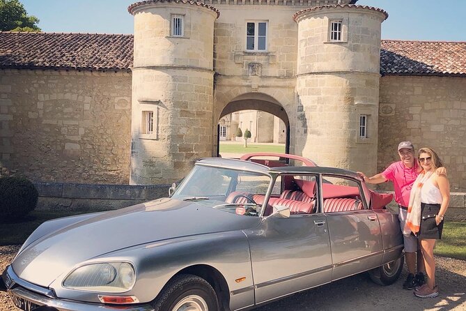 Médoc luxury wine tour aboard a Citroën DS Limousine Convertible - Half-day or full-day: choosing the right length