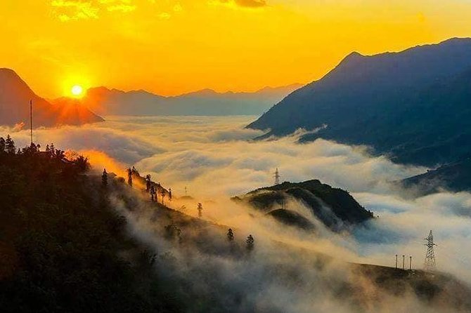 Morning Eco Sapa Bus limousine D-car 8-seat depart from Hanoi Old Quarter - Who should choose this Sapa transfer?