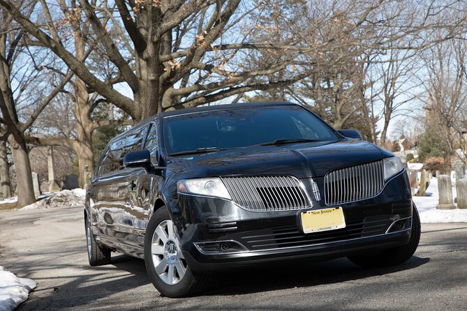 New York City Airport Arrival Transfer by Limo LGA JFK EWR - Drivers and the ride through New York