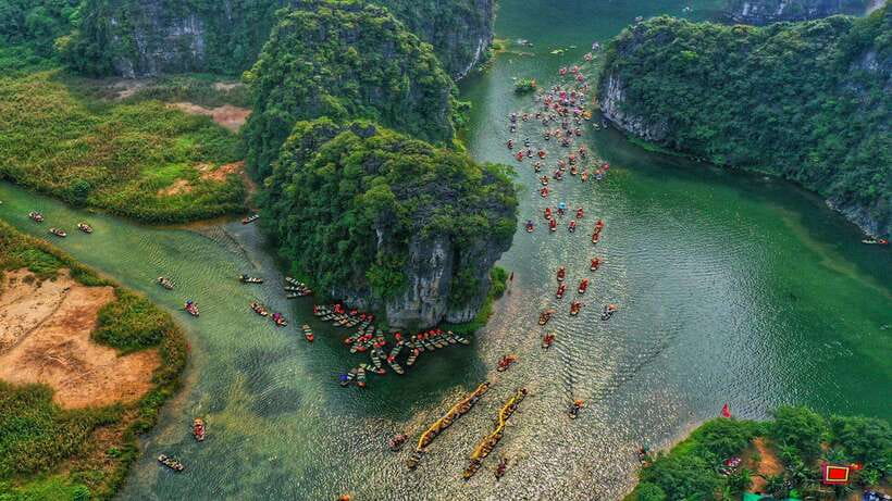 Ninh Binh: Hoa Lu Mua Cave Trang An on Limousine and Cycling - Key points at a glance