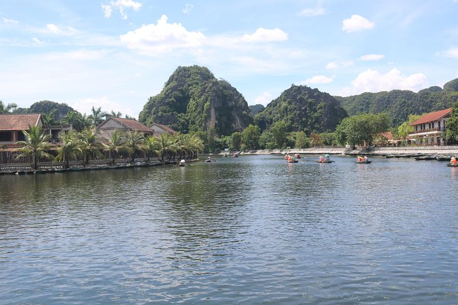 Ninh Binh Luxury Tour 2 Days 1 night by limousine See Hidden Gems - Tam Coc by bamboo boat