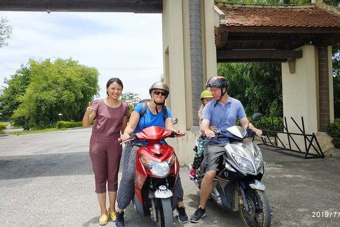 Ninh Binh to Cat Ba Luxury Transportation with D-Class Limousine - Who should choose this transfer?