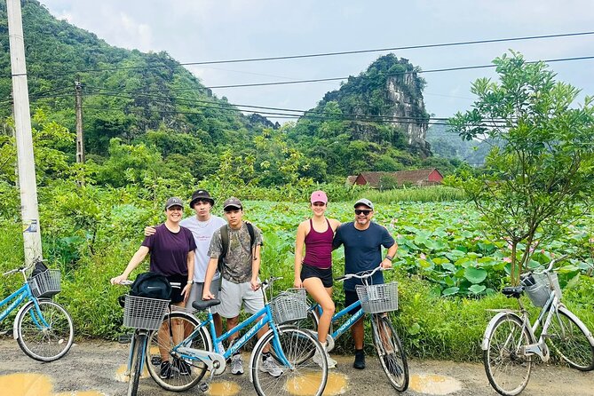 Ninh Binh Tour from Hanoi for 6-9 Pax/tour by DCar Limousine - Trang An and the cave-lined waterways