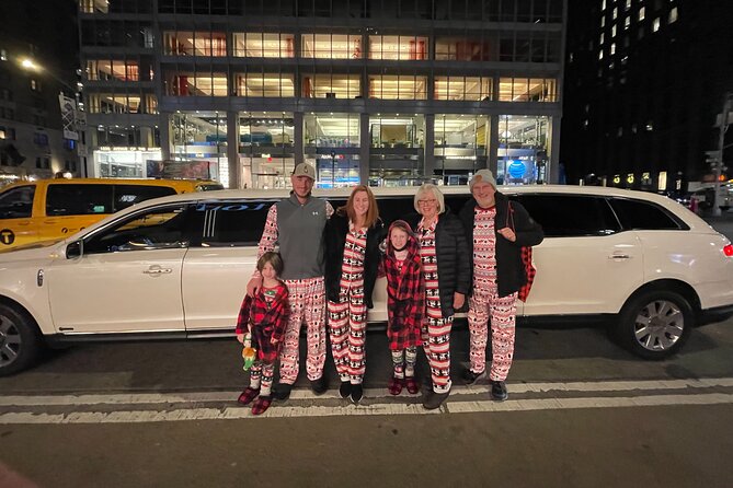 NYC Christmas Lights Tour by Limousine, SUV Or VAN. Dyker Heights - Is $999 a fair price for six people?