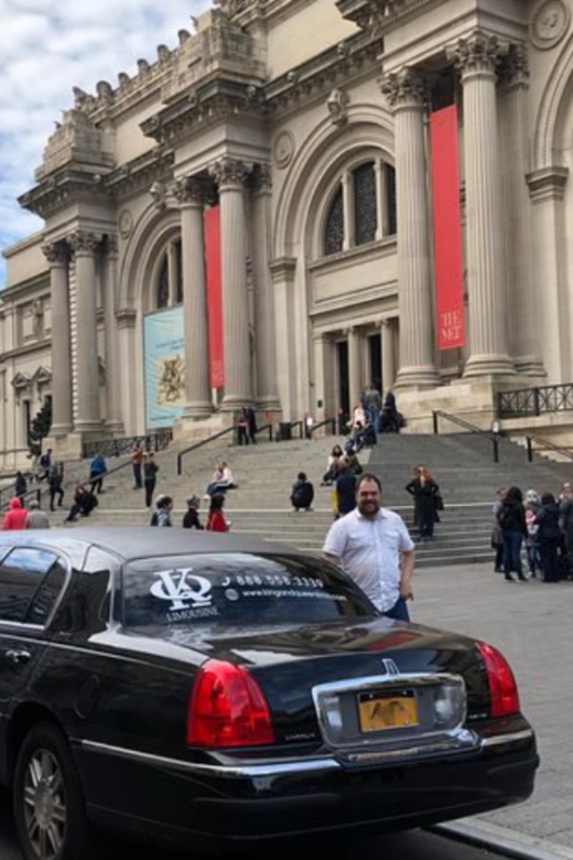 NYC Limousine Tour By Stretch Limo-King And Queen Limo NYC - Times Square and the champagne finish