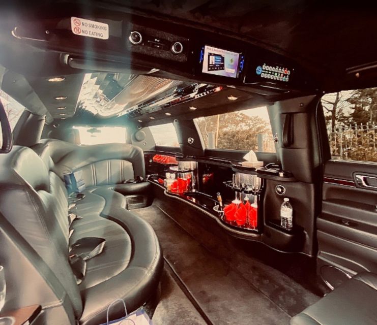 NYC Limousine Tour By Stretch Limo-King And Queen Limo NYC - Driver-led flexibility without a professional guide