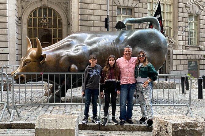NYC Private Tour With Tour Guide-Stretch Limo, SUV Or Luxury Van - Photo stops and the value of a private route