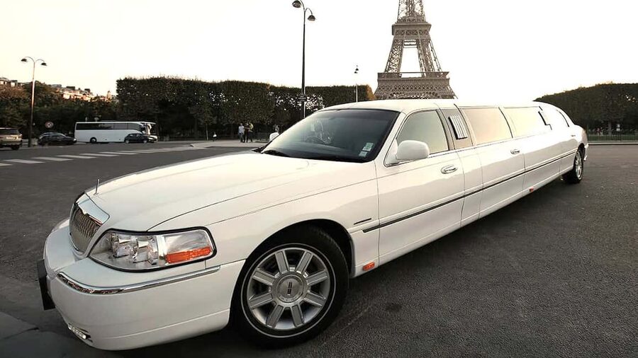 Paris: Romantic Limousine Tour - The limousine interior and what is included