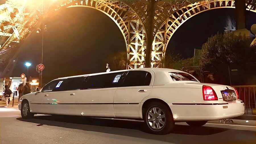 Paris: Romantic Limousine Tour - Why the personalized message matters