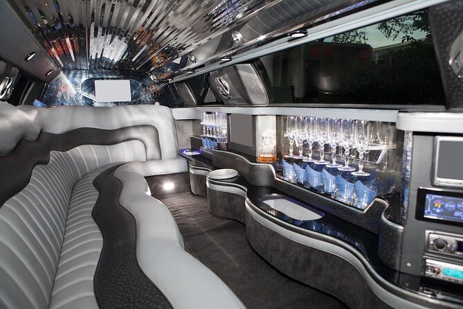 Private 2-Hour Limo Tour of Las Vegas with Champagne - Why two hours may not be enough