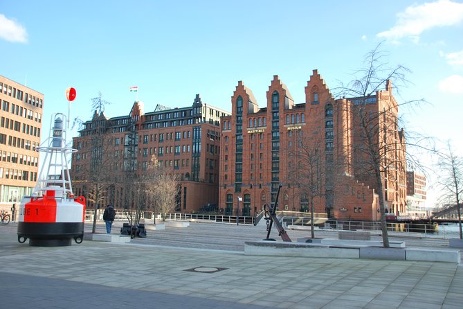 Private 3-Hour Hamburg Sightseeing Tour in a Mercedes Limousine - Key points at a glance