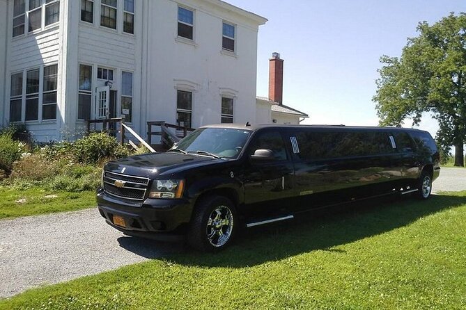 Private Arrival Transfer: From LAS Airport by SUV or Luxury Limo - A polished arrival at Harry Reid International Airport
