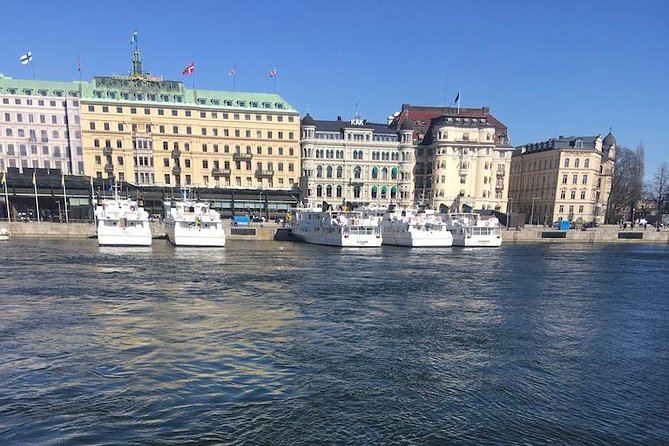 Private full day VIP city tour by limousine car in Stockholm - City Hall and the Nobel Banquet