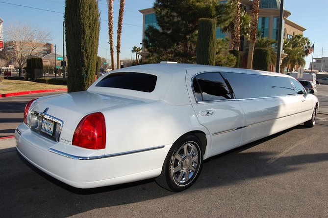 Private Las Vegas Hotel to Airport Luxury Limousine Transfer - Who gets the best value from this transfer