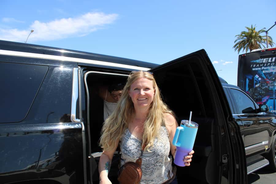 Private Limo 2.5hr Tour of Vegas with Champagne - What the 150-minute tour is really like