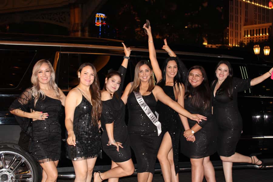 Private Limo 2.5hr Tour of Vegas with Champagne - Starting in East Fremont