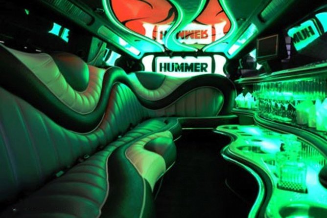 Private Limo Service: Airport Transfer from Chopin WAW - Key points at a glance