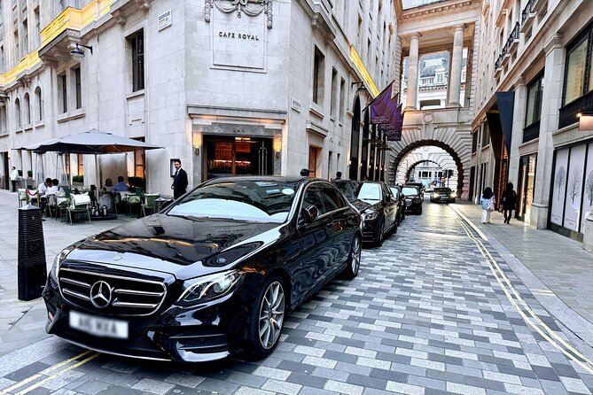 Private limo transfers Gatwick Airport to/from any London hotel - Returning from a London hotel to Gatwick