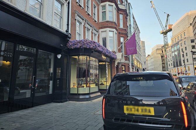 Private limo transfers Gatwick Airport to/from any London hotel - Who will get the most from this service