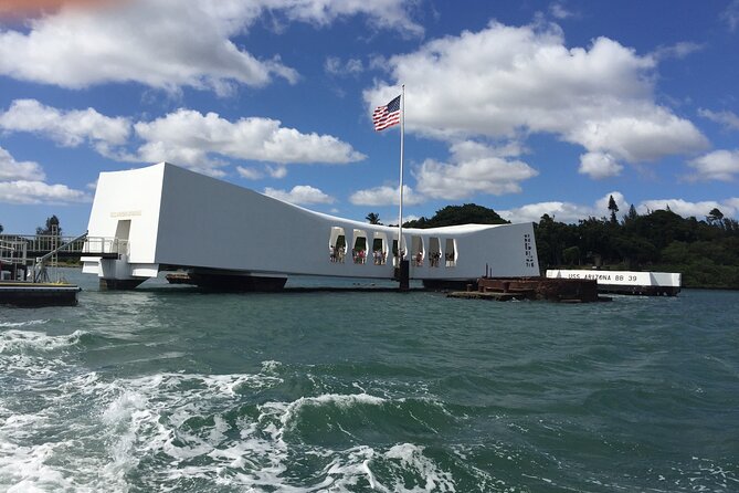 Private "Limousine" USS Arizona Memorial & Cultural Honolulu Tour - Why this five-hour Pearl Harbor tour feels different