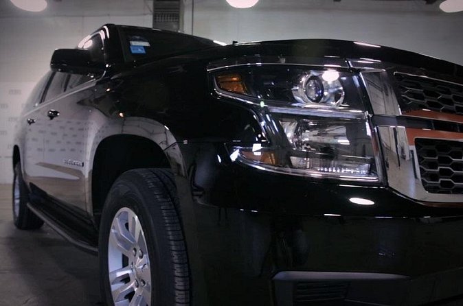 Private Luxury 6-Pax SUV Limo Transfer from or to Chicagoland Airport and Suburb - What the roughly 30-minute ride really means