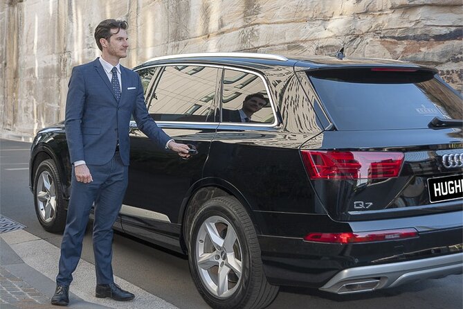 Private Luxury Airport Transfer with Limousine - The service style from pickup to drop-off