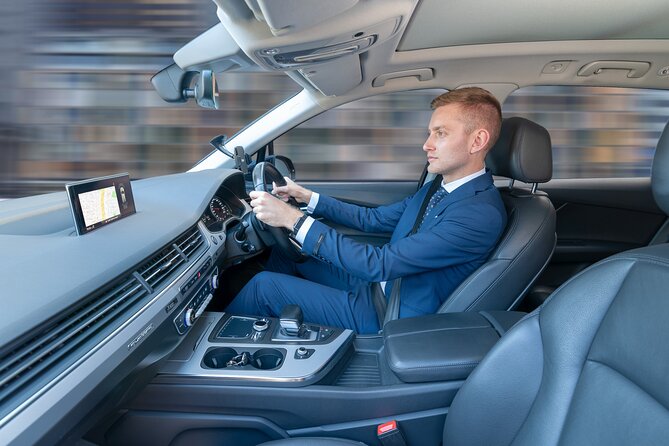 Private Luxury Airport Transfer with Limousine - A direct Gold Coast ride, not a sightseeing tour