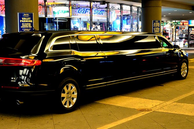Private NYC tour by stretch limousine, choose 3 or 5-hour options - Midtown: towers, terminals, and the city center