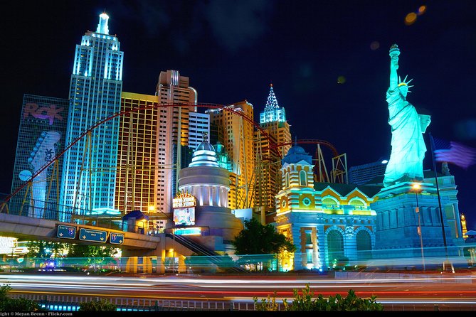 Private Roundtrip Transfer: To Las Vegas by Luxury Limo - The return trip from your accommodation