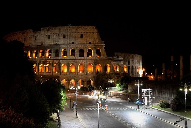 Private Tour Rome By Night with Limo service and English Speaking Driver - Trevi Fountain is the classic photo stop