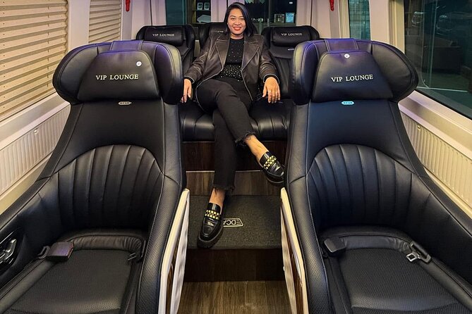 Private Transfer Dcar Limousine Ha Noi - Ha Long - Service quality and the small touches
