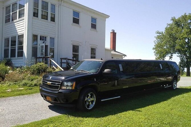 Private Transfer: Las Vegas to LAS Airport by Luxury SUV or Limousine up to 8 p - Key points to know before booking