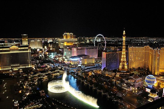 Private Transfer: Las Vegas to LAS Airport by Luxury SUV or Limousine up to 8 p - Timing matters more than the one-hour estimate