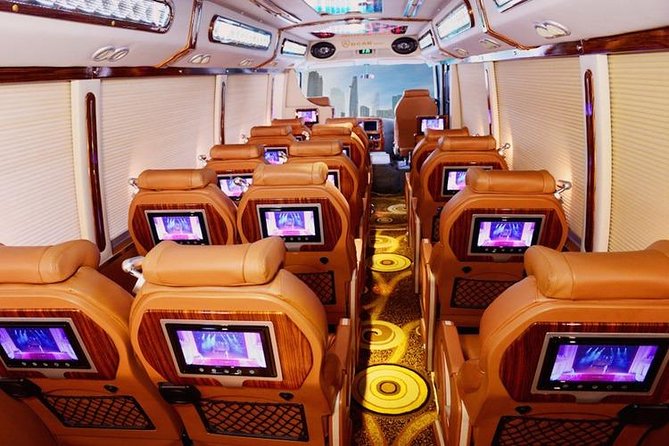 Private Transfers Hanoi <=> Halong One Way by Limousine Vehicles - Service quality, communication, and the one serious warning