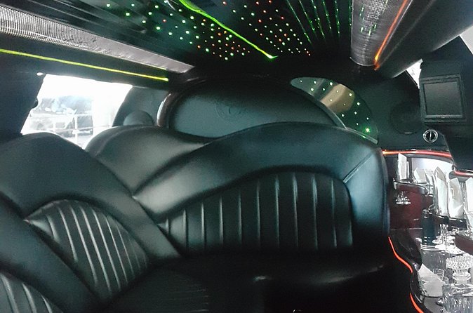 Round Trip Nassau Airport ARRIVAL (NASSAU LIMOUSINE) - The return trip to Nassau International Airport